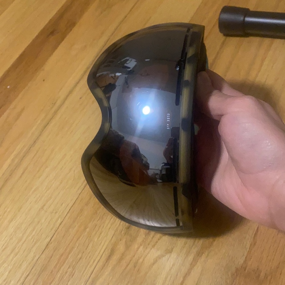 Electric snowboard googles